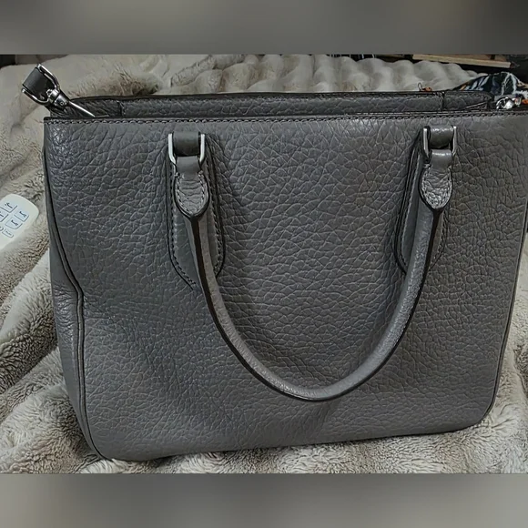Kate Spade's Pebbled Leather Mulberry Tote/ Crossbody/Shoulder Bag In Grey. - Picture 3 of 16